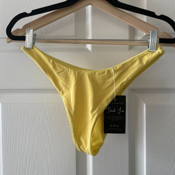 L*Space | Cabana Bitsy Bikini Bottom - Picture 7 of 7